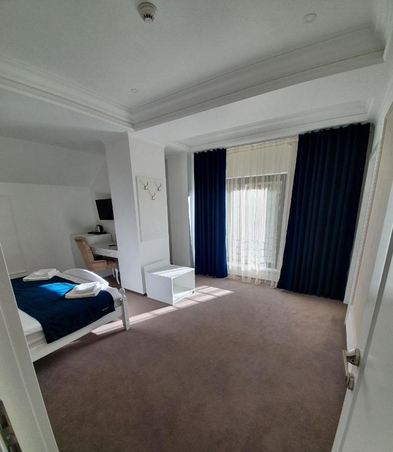 Hôtel Vila Berlin à Poiana Brasov Extérieur photo