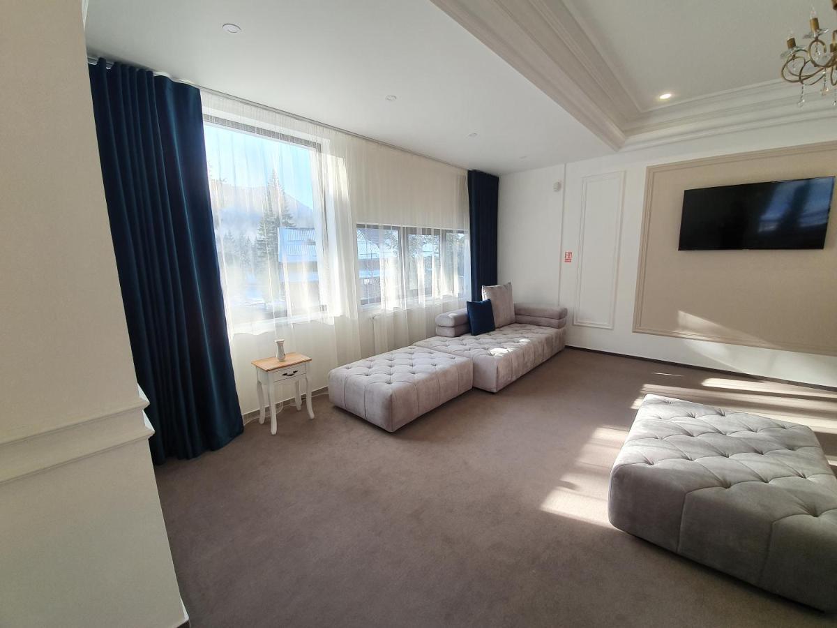 Hôtel Vila Berlin à Poiana Brasov Extérieur photo