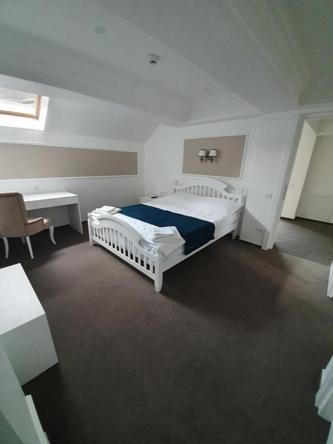 Hôtel Vila Berlin à Poiana Brasov Extérieur photo